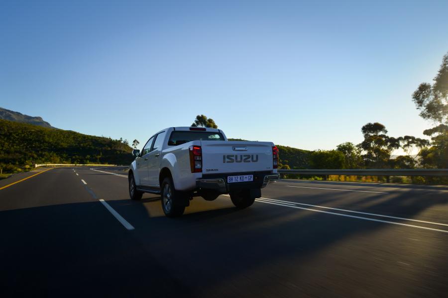  Isuzu D-Max LX Double Cab 2018 года  (ZA) (фото 11 из 37)